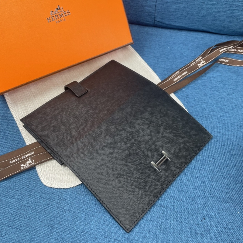 Hermes Wallets & Purse